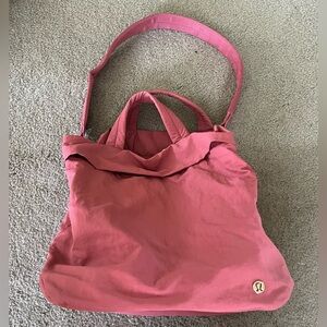 Lululemon tote bag